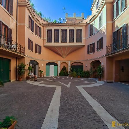 Trevi Ducal Palace Roma Dış mekan fotoğraf