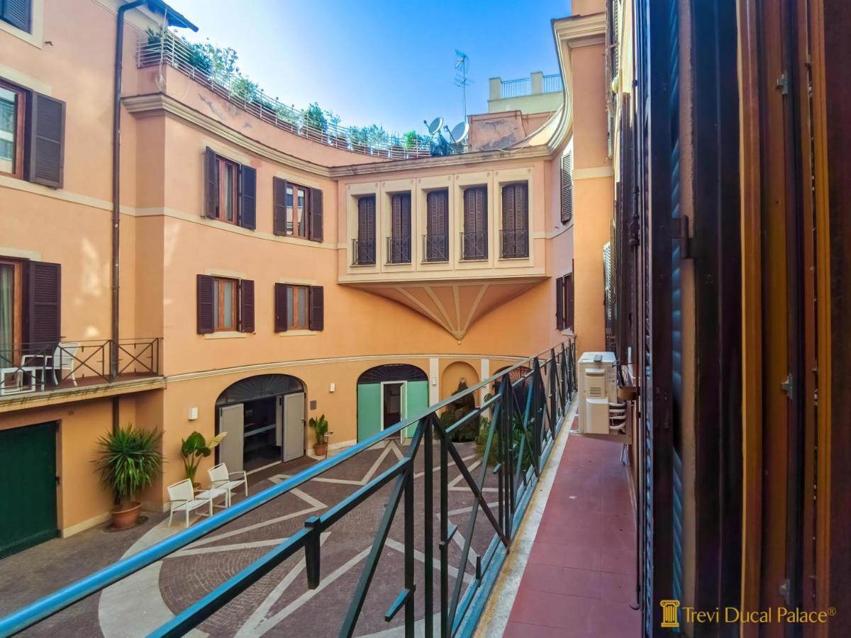 Trevi Ducal Palace Roma Dış mekan fotoğraf